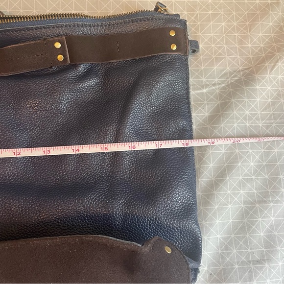 NWT Jo Handbags Drew Tote in Navy Pebbled Leather - Picture 9 of 11